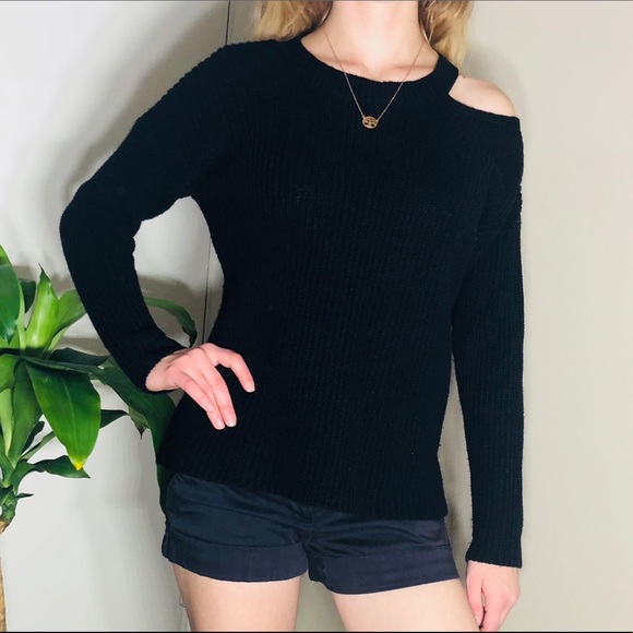 Black Cold shoulder RDI sweater - Picture 3 of 7